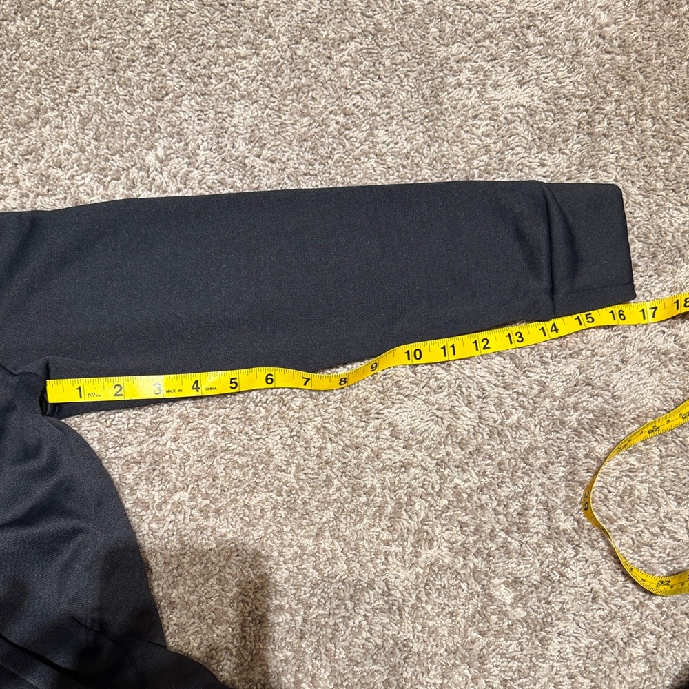 Under Armour Black Hoodie with Purple Logo / AA8 - Picture 4 of 4